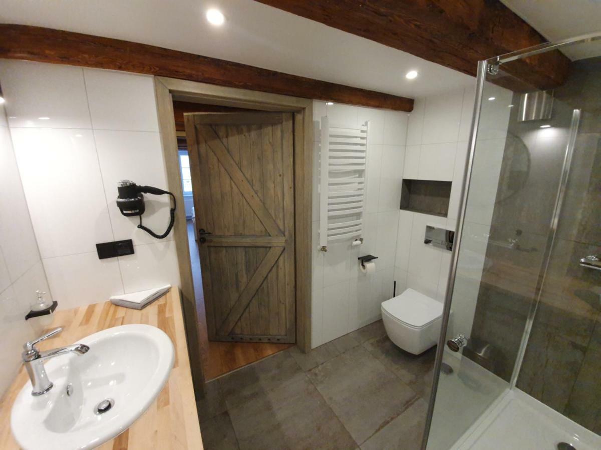 Na Starowce Apartment *